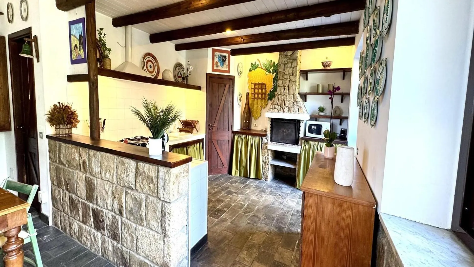 Splendid Detached Villa With Private Pool Castelbuono  0*, Castelbuono (Sicily)